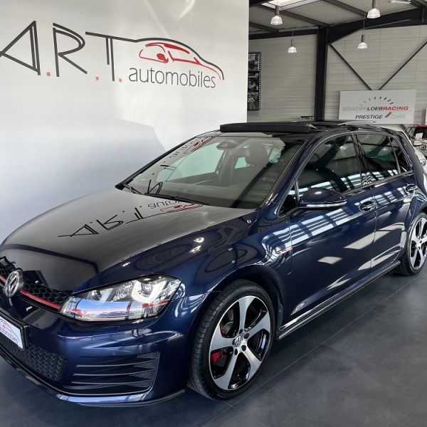 VOLKSWAGEN GOLF VII 2,0 TSI 220 GTI DSG 5P