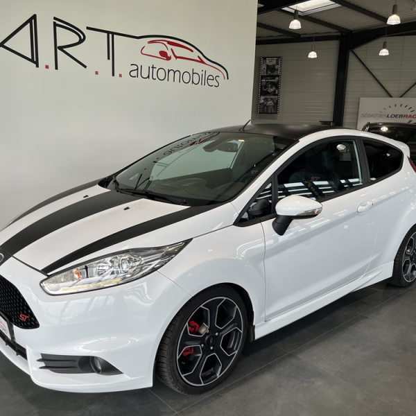 FORD FIESTA 1.6 ECOBOOST 200 ST